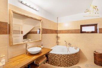 Priestranný dom v lone prírody - 8