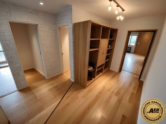 3 izbový byt na predaj, dva balkóny,   Zvolen - Podborová - 8