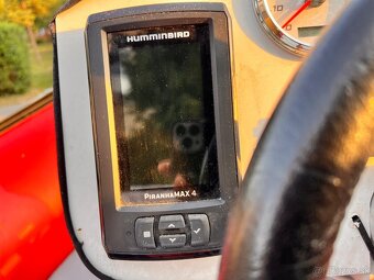 Motorový čln Lava Marine Voyager s motorom Yamaha 40 - 8