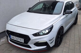 Hyundai i30n - 8