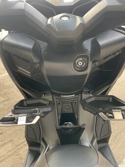 Yamaha xmax 125 2016 - 8