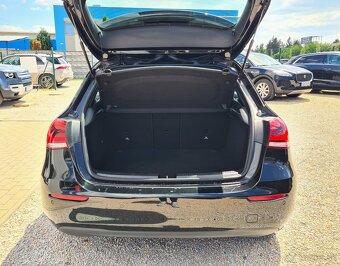 MERCEDES-BENZ A TRIEDA 200 D /T - 8