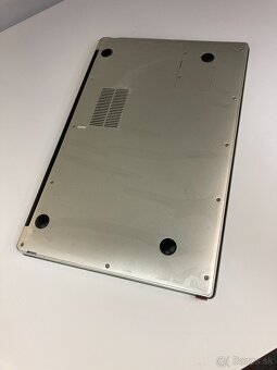 Kancelársky Notebook 15" RAM 8GB / SSD 118GB - 8