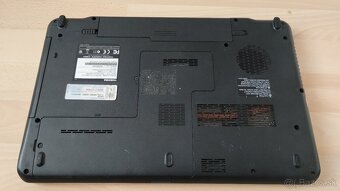 Predám notebook Toshiba - 8