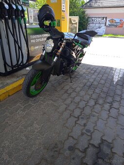 Kawasaki zx6r - 8