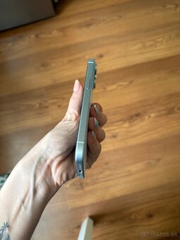 iPhone 15 128GB - 8