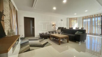 5i RD v Báhoni s garážou a krásnym pozemkom 1 374 m2 v... - 8