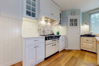 Nádherný rodinný dom v Malinove - 8