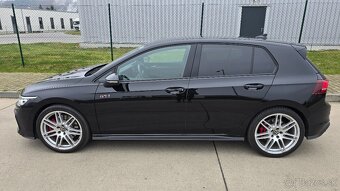 VW Golf 8 GTI Facelift, zánovné vozidlo - 8