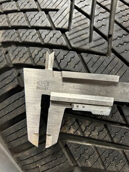 Pirelli Scorpion Winter 2 – 285/45 R21 - 8