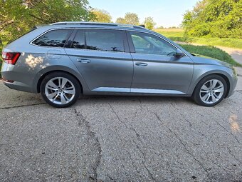Škoda Superb Combi Style 2.0 Tdi DSG - 8