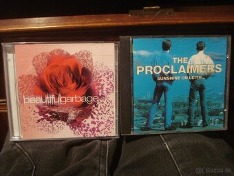 CD N.CAVE B.SOUTH HENDRIX OLDFIELD RAMONES CLASH S.MINDS REM - 8