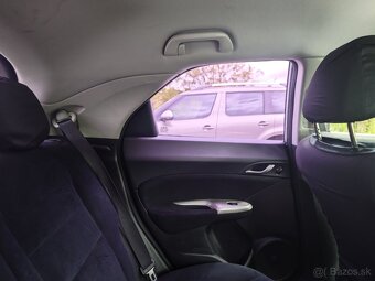 Predám Honda Civic 1.6i 5dverová s automatickou prevodovkou - 8