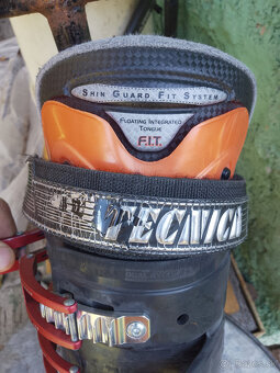 Predám lyžiarske palice,lyžiarky,detské boby,lopáre,bežky - 8