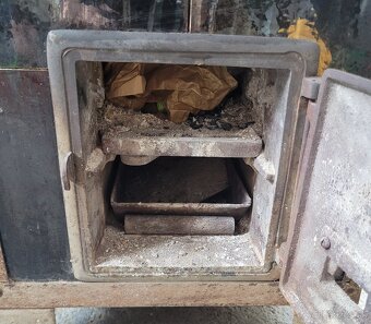 Kachľová pec (akumulačná) pôvodná funkčná - 8