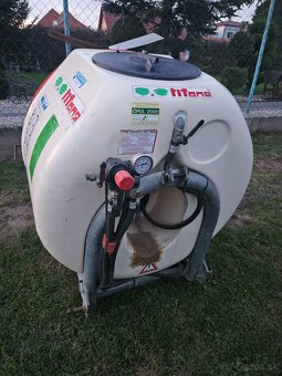 Rosič postrekovač - 8