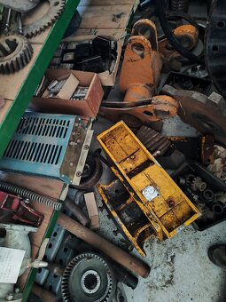 Rôzne Náhradné diely - 8