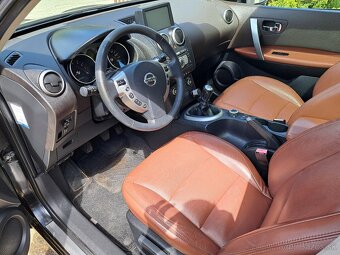 Nissan Qashqai 2.0 Tekna 4x4 + video - 8
