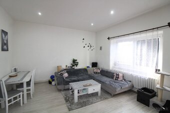 Na predaj dvojgeneračný dom + garáž v Poprade - 8