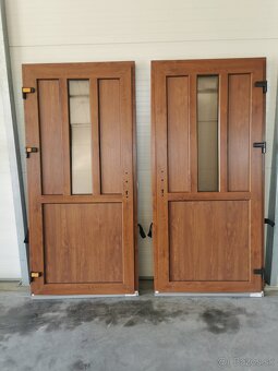 Zlatý dub speciál 100x210 Vchodové plastové dvere - 8