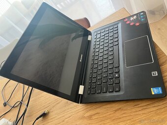 Lenovo yoga 500 - 8