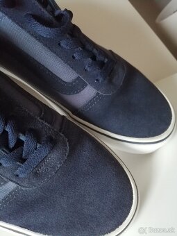 VANS 41 - 8