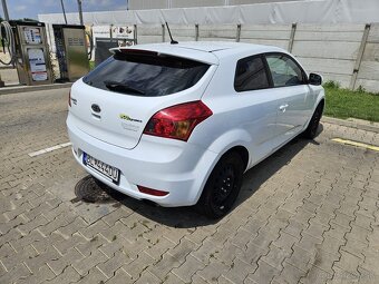 Kia pro ceed 1.6 CRDI 16v - 8