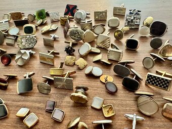 Konvolut  manžetové gombíky - 8