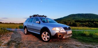 Škoda Octavia Scout - 8