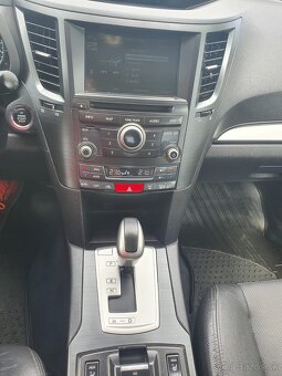 Subaru outback executive 2 D 2014/10 - 8