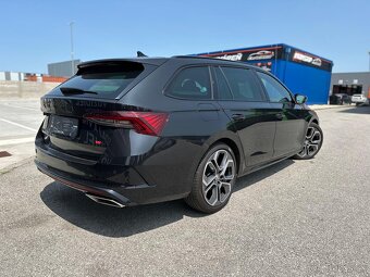 Škoda Octavia Combi 2.0 TDI RS DSG - 8