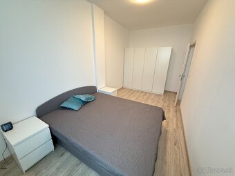 APEX reality prenájom zariadeného 2i. s balkónom v Hlohovci - 8