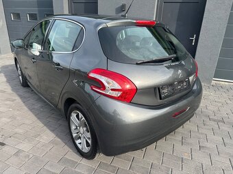 Peugeot 208 1.4 VTi Allure 70kW - 8