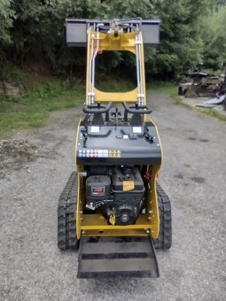 Nakladac šmykom riadený na pásoch - 8