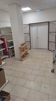 obchodny priestor 232m2 Žilina Hájik - 8