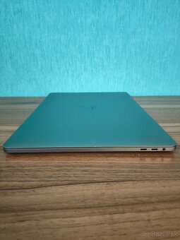 Apple MacBook Pro 15 2017 – i7 / 16GB / 256GB - 8