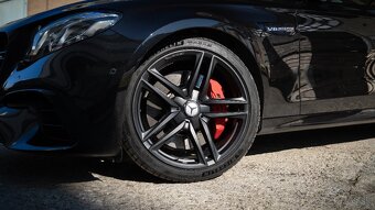 MERCEDES E63 S AMG FORMATIC+ - 8
