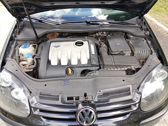 Predám Wolkswagen Golf 5 TDI Comfortline - 8