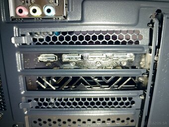 Ryzen 3 4100, Vega 56 8GB, Herný počítač - 8
