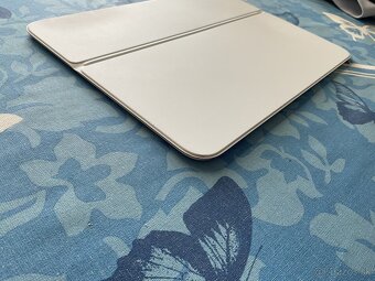 Apple magic keyboard folio+krabica+nabíjačka - 8