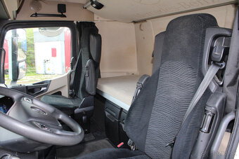 Mercedes-Benz Actros 2542 + PANAV (8,20m x 2,48m x 3m) - 8