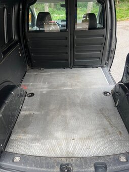 Volkswagen Caddy Dodávka VAN 2,0 TDI 110kw odpočet DPH - 8