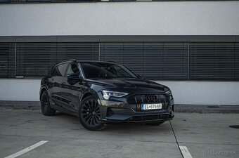 Audi E-tron 55 quattro Advanced - 8