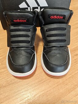 Adidas č.26 - 8