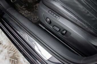 Škoda Superb 2.0 TDI L&K DSG - 8