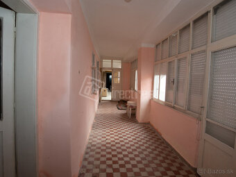 Predaj rodinného domu v centre Vlčian, pozemok 924 m2 - 8