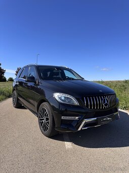 Mercedes-Benz ML350 V6 3.0 W-166 - 8