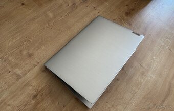 //15.6"/Lenovo/4GB RAM DDR5/NvMe SSD 128GB/Intel HD 2GB - 8