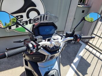 VOGE SR1 125i ADV - 8