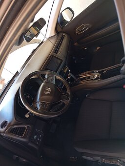 Honda HR-V 1.5 i-VTEC Elegance A/T - 8